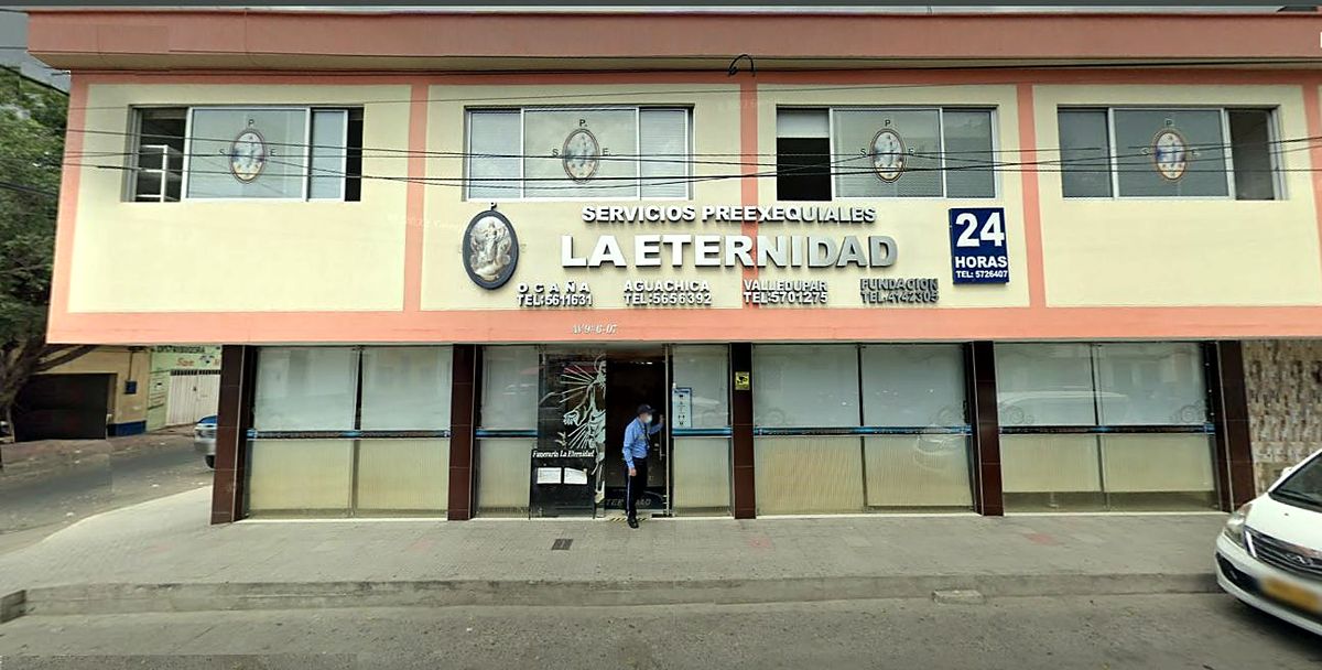 Fachada de la sede principal de La Eternidad en Cúcuta, Av. 9 #6-07